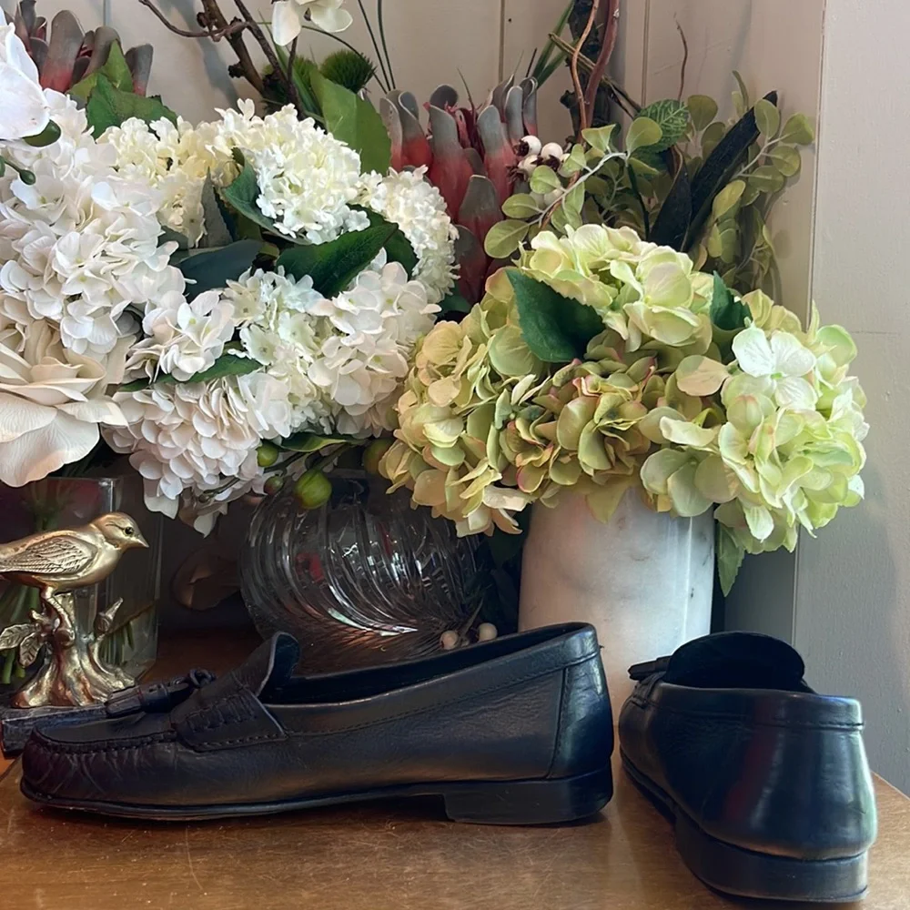 Gucci Black Leather Tassel Loafers
